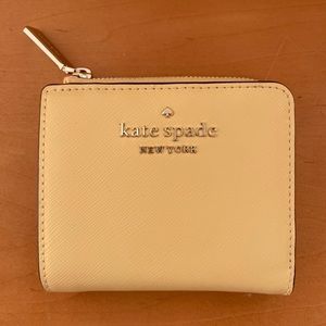 Kate Spade: NEW small zip bifold wallet in Butter